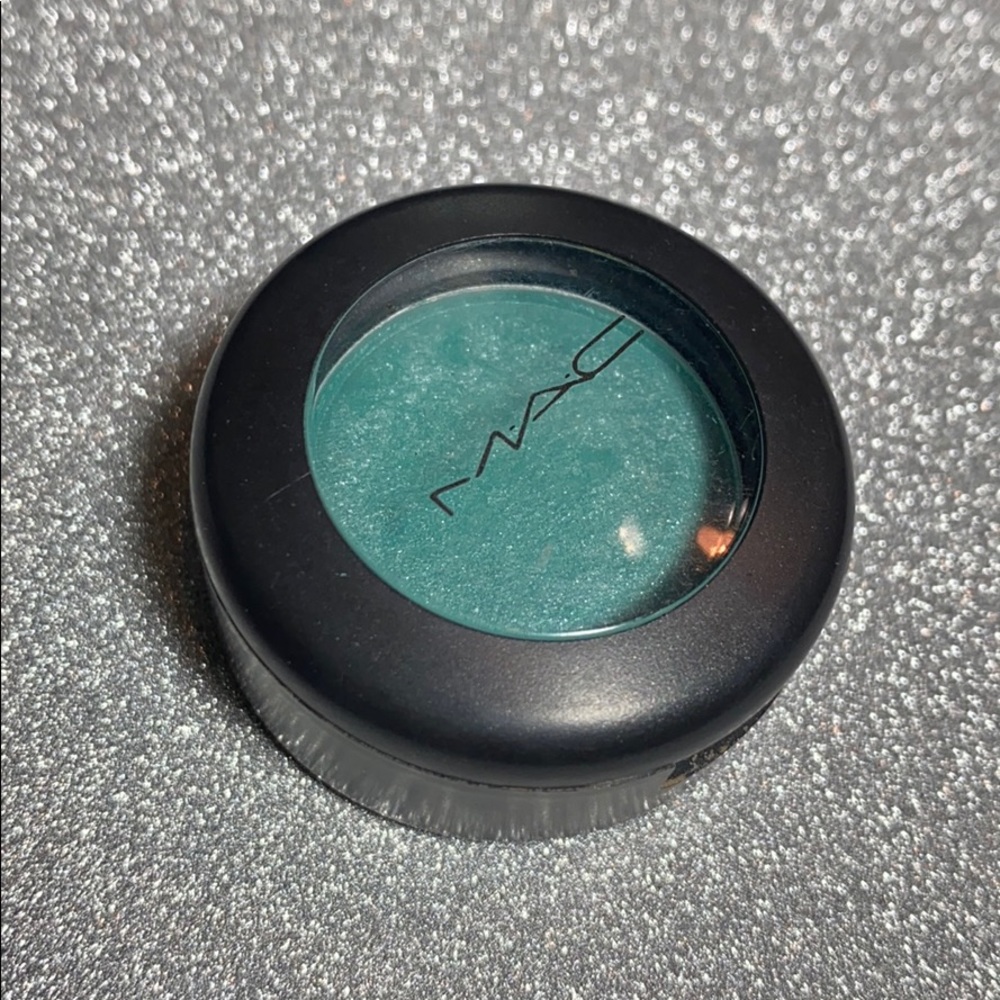 Rare MAC single eyeshadow pot